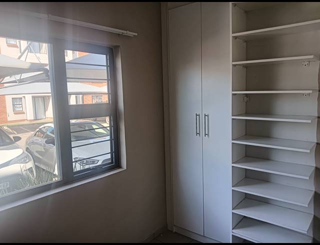 2 BEDROOM SECTIONAL TITLE FOR SALE IN RAVENSWOOD